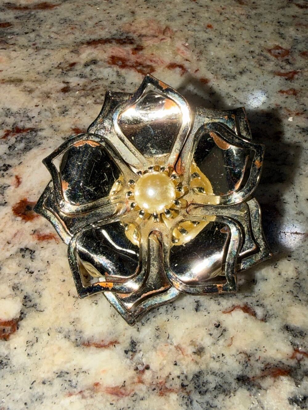 Vintage Gold Tone Floral Brooch with Faux Pearl